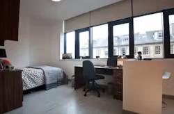 claremont-house-glasgow-glasgow-Classic 4 Bed Apartment