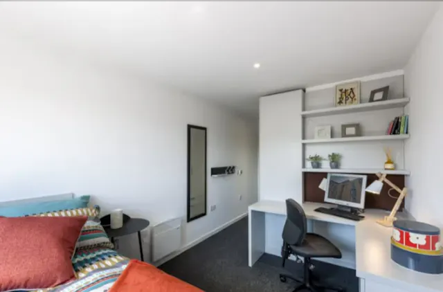 Classic En-Suite room image 1