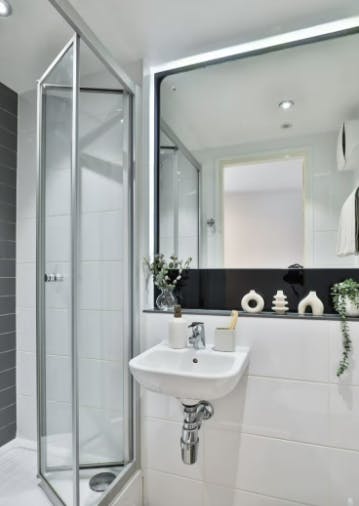 Classic Bigger 2 Bed Apartment