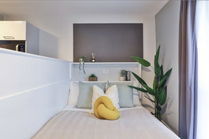 Classic Bigger 2 Bed Apartment