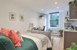 140-142-new-walk-leicester-Classic Studio - Park View
