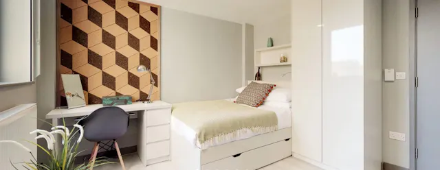 Platinum Studio room image 2