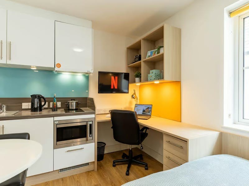 Classic Studio – Limited View