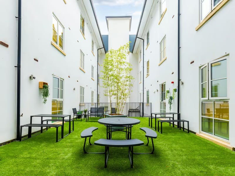 Classic Studio – Limited View