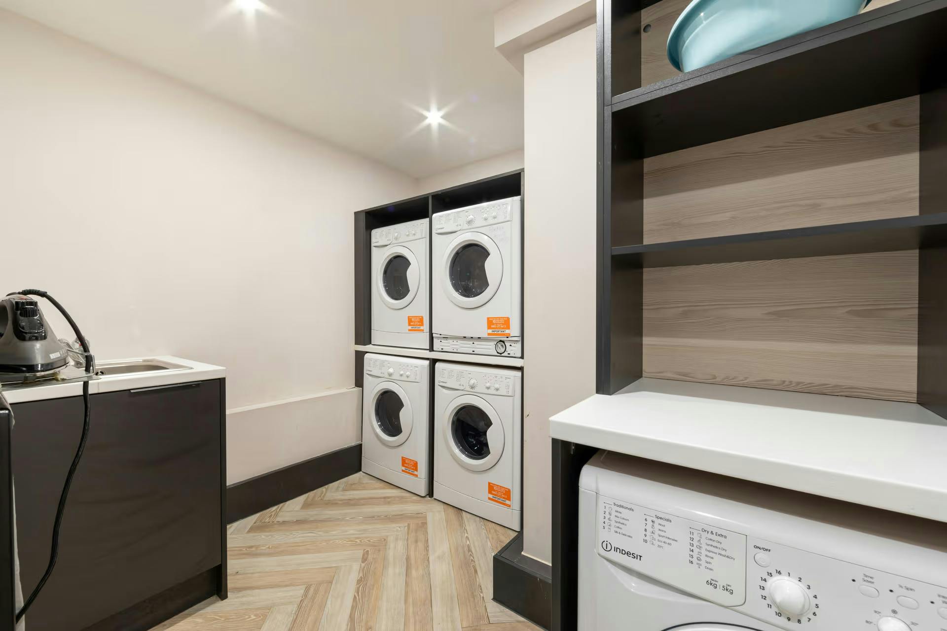 Silver 1 Bed Apartment