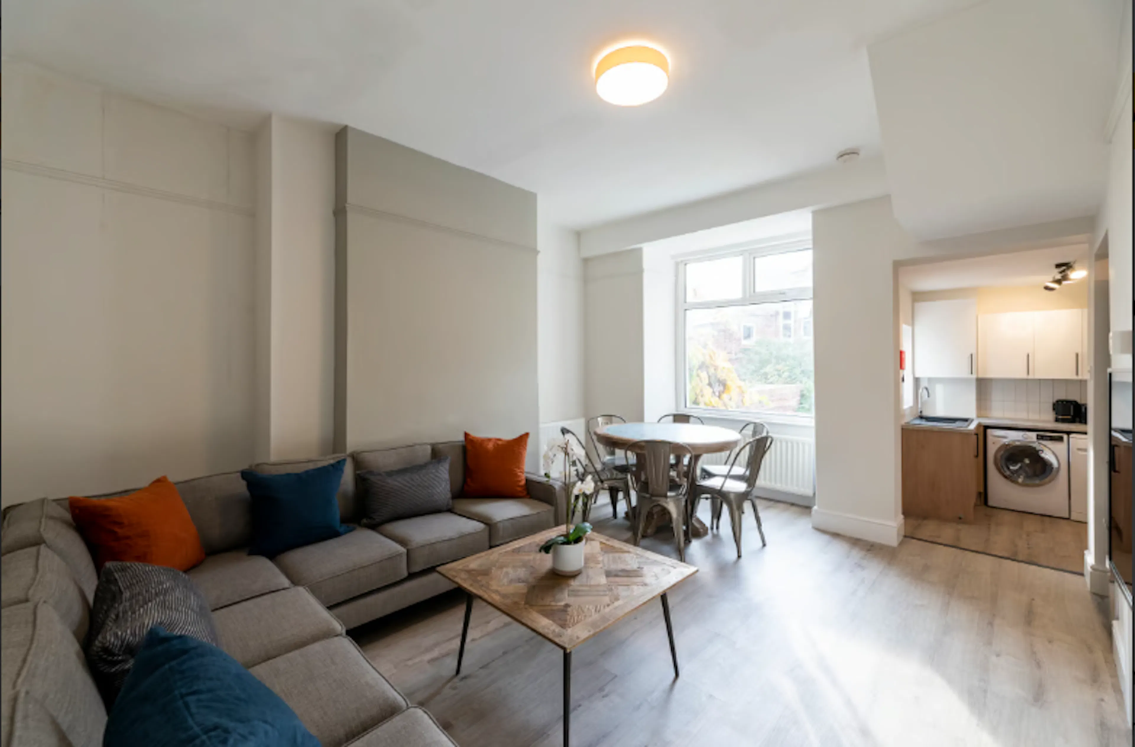 7 Bedroom Apartment COMMON_AREA 2