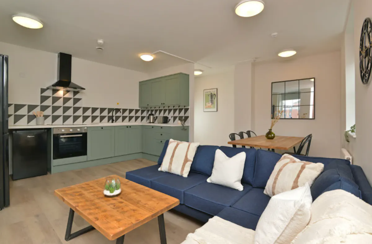 6 Bedroom Apartment COMMON_AREA