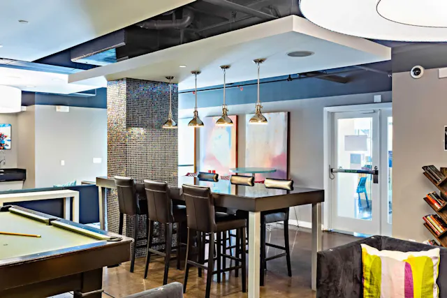 Progressive room image 1