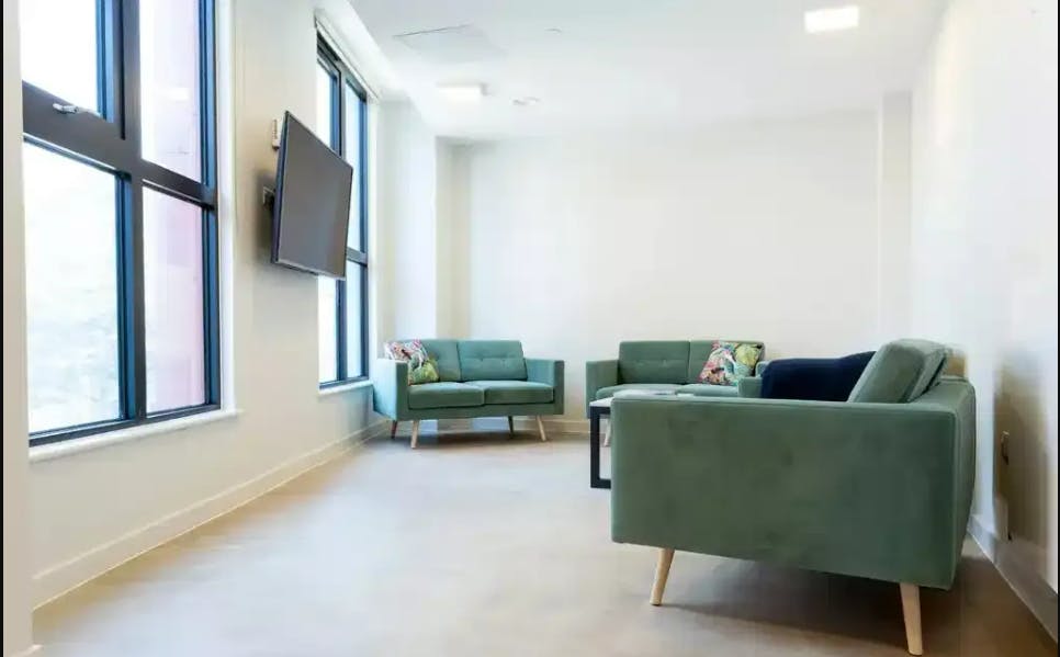 Sky View 10 Bed Studio