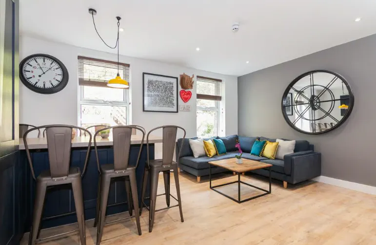 42 Bankfield Road-Huddersfield-COMMON_AREA-1
