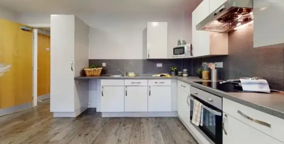 Copper En Suite Plus