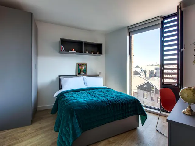 Classic Plus room image 1