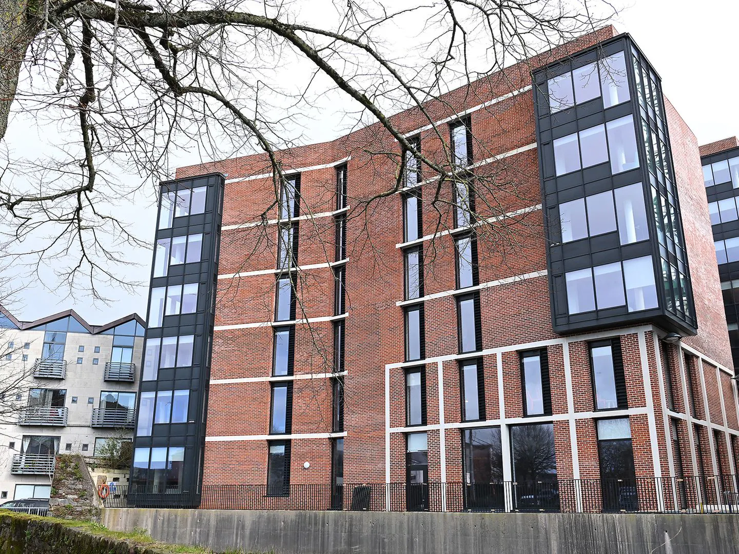 Lee Point-Cork-BUILDING-1