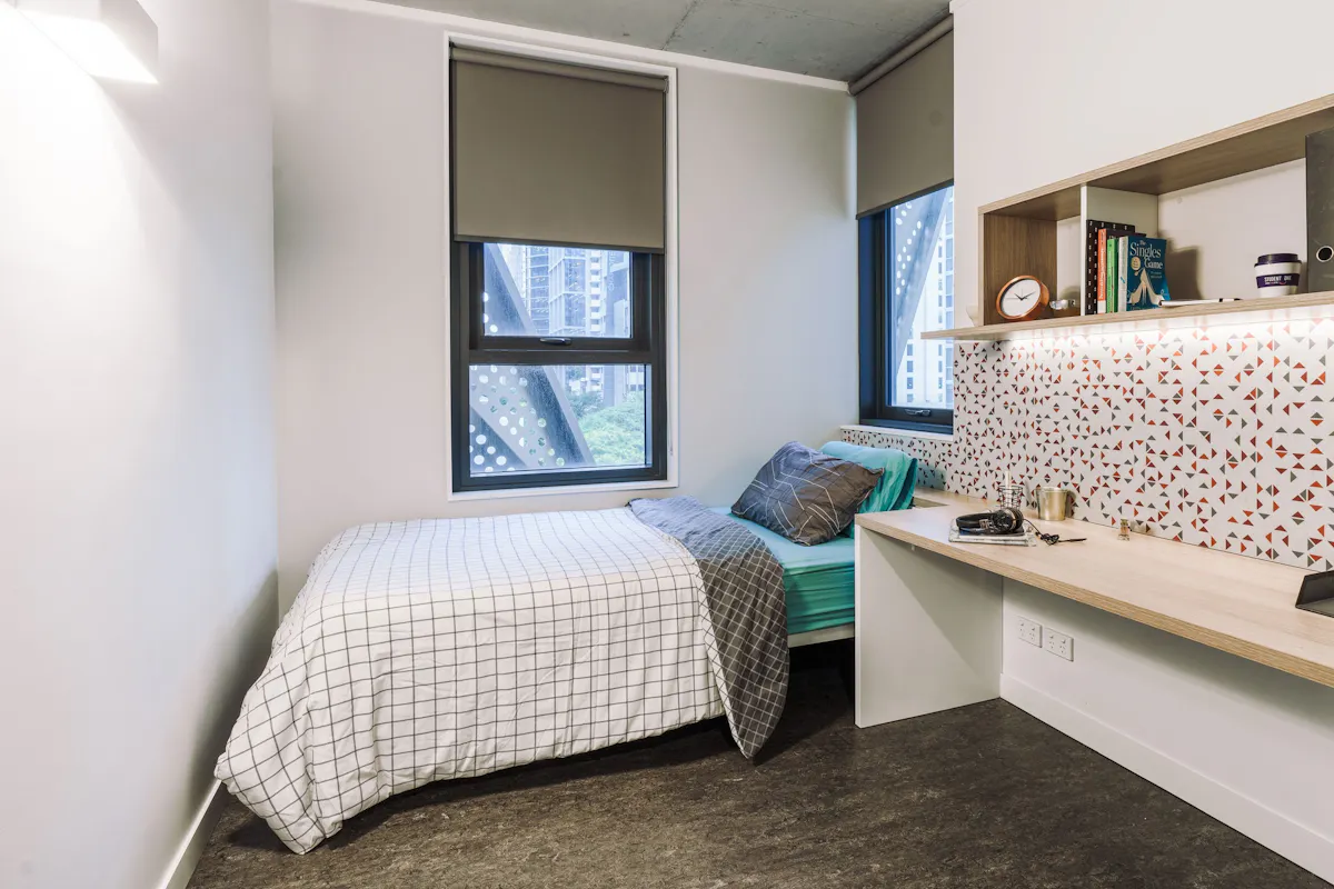 5 Bedroom Standard ROOM