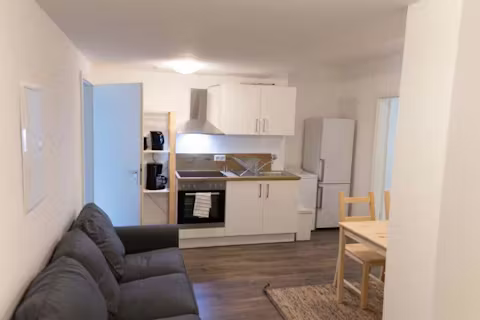 zimmer-in-der-karlstrasse-dusseldorf-KITCHEN