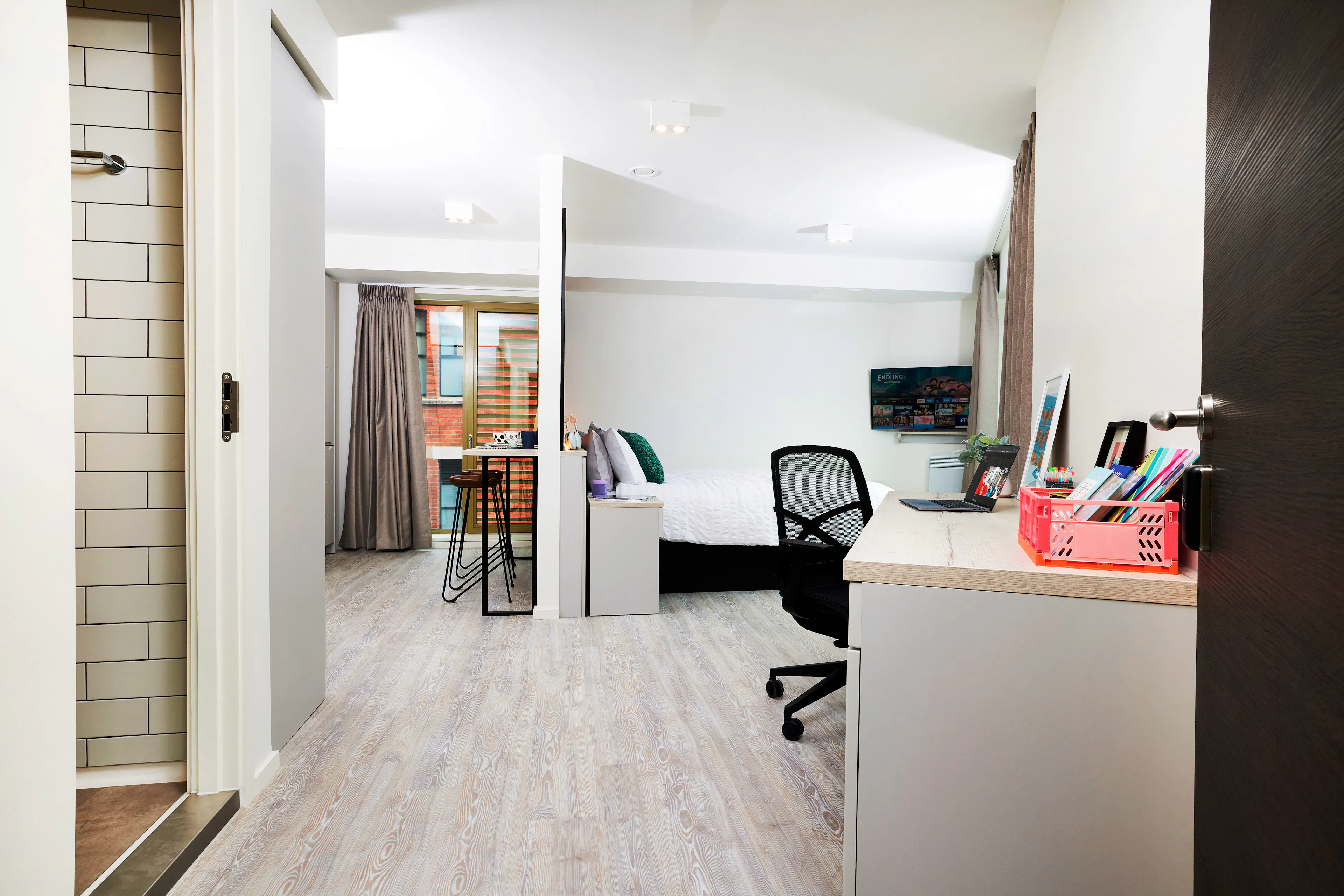 Deluxe ROOM 2