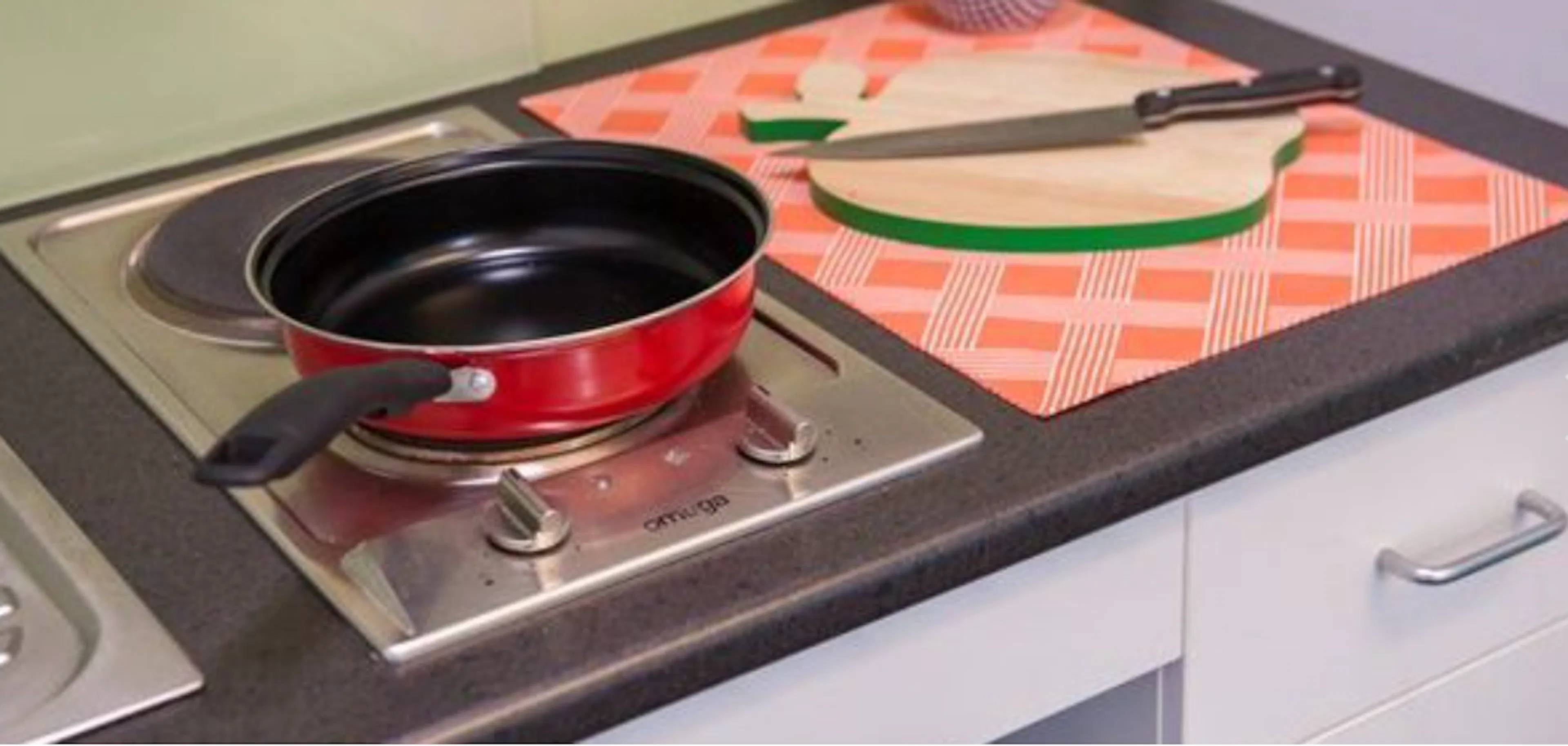 Premium Studio KITCHEN 4