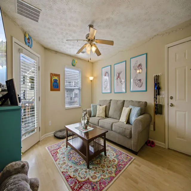 2 Bedroom Apartment room image 1