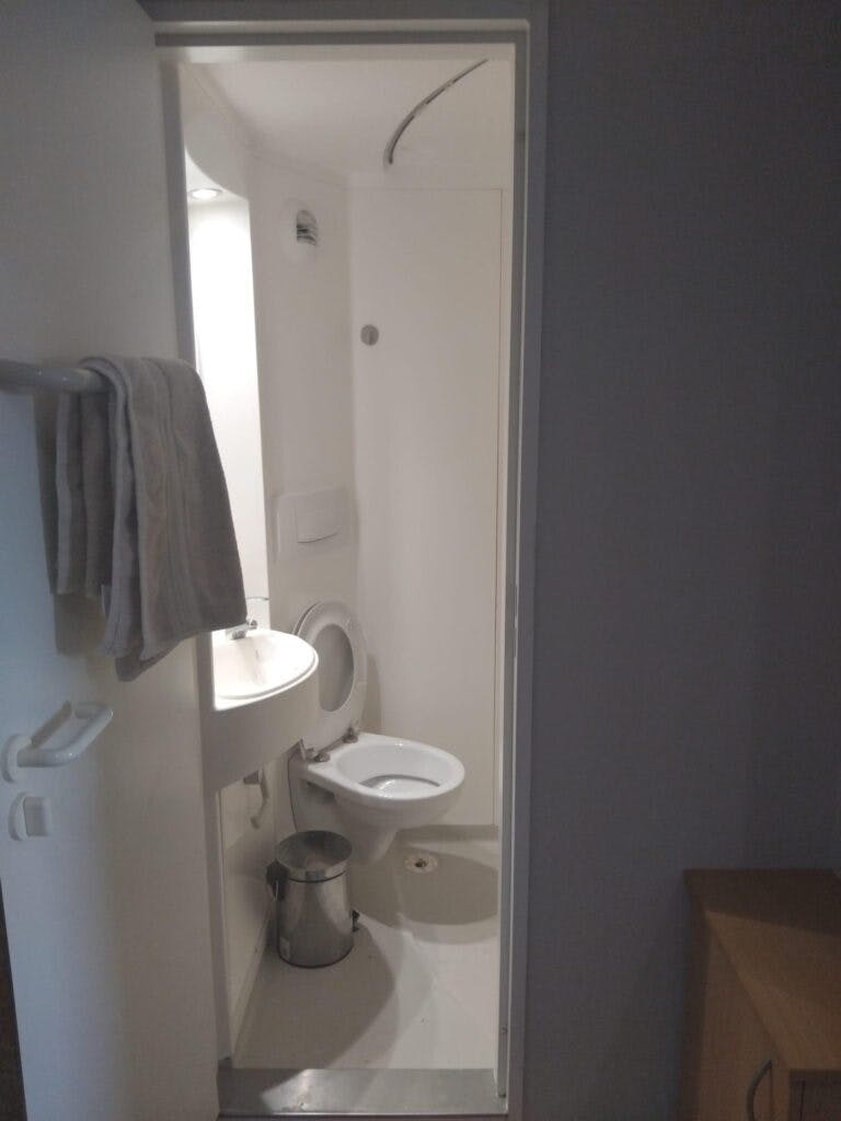 Deluxe Plus Studio