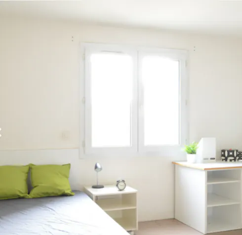 Studio ROOM