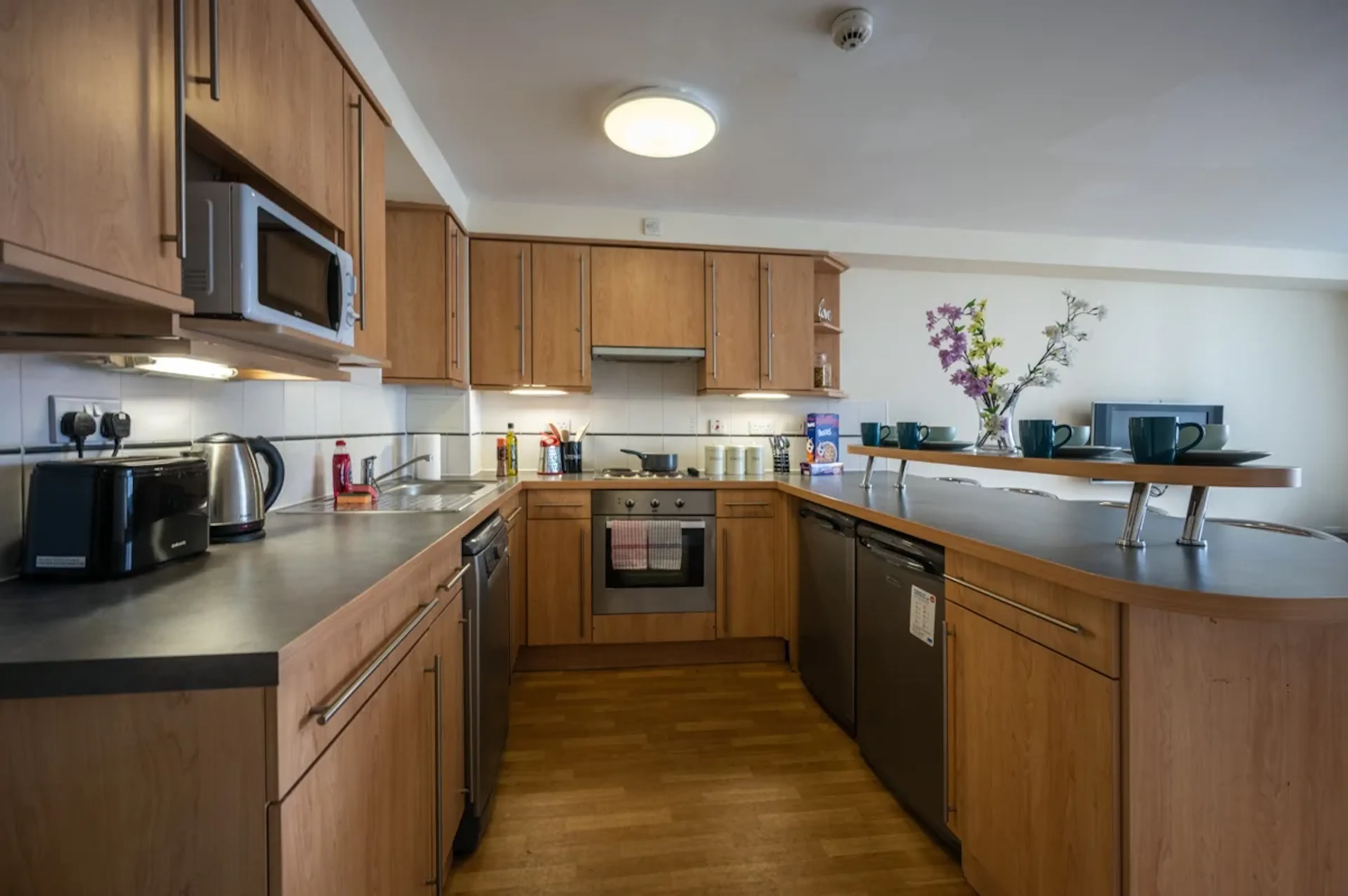 4 Bed Double Deluxe En-suite KITCHEN 2