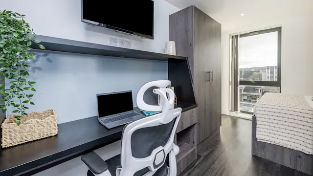 Duplex Studio room image 3