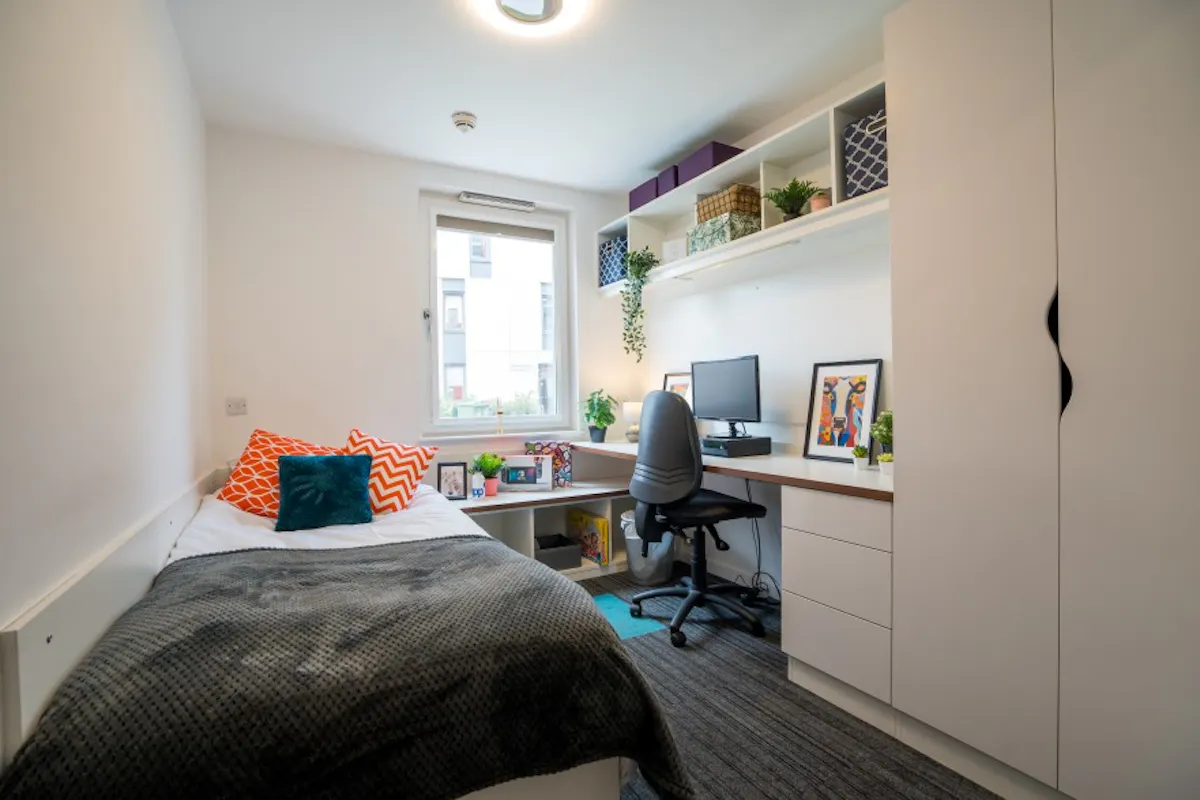 Standard Ensuite ROOM