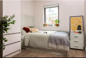 Cathedral Park-Bristol-ROOM-1