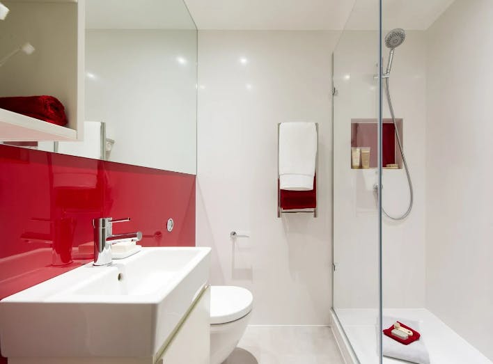 Economy En Suite