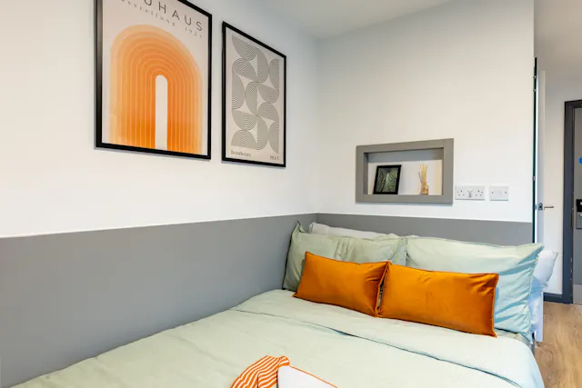 Gold En Suite room image 1
