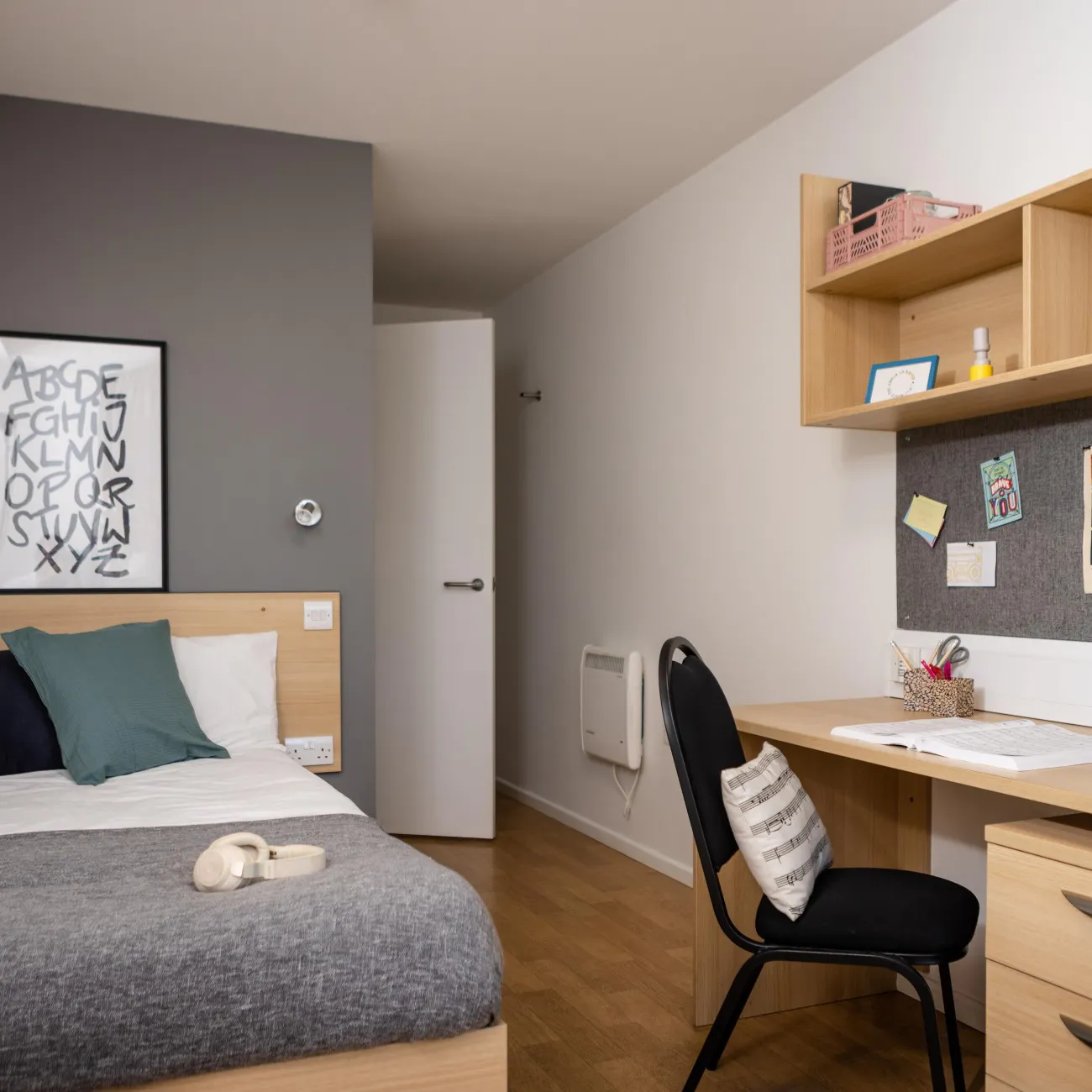prince-consort-village-london-Standard Ensuite Cluster Room