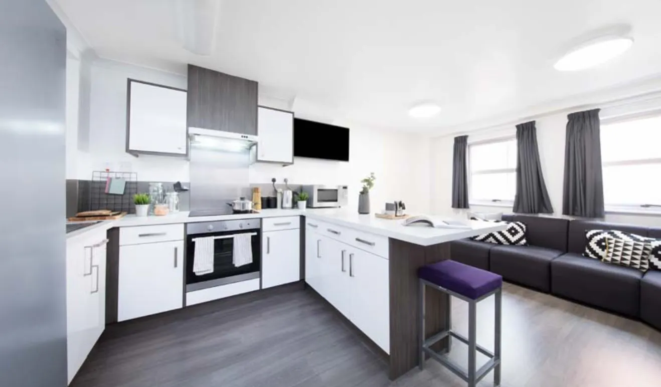 En-Suite, Premium Range 1 KITCHEN 2