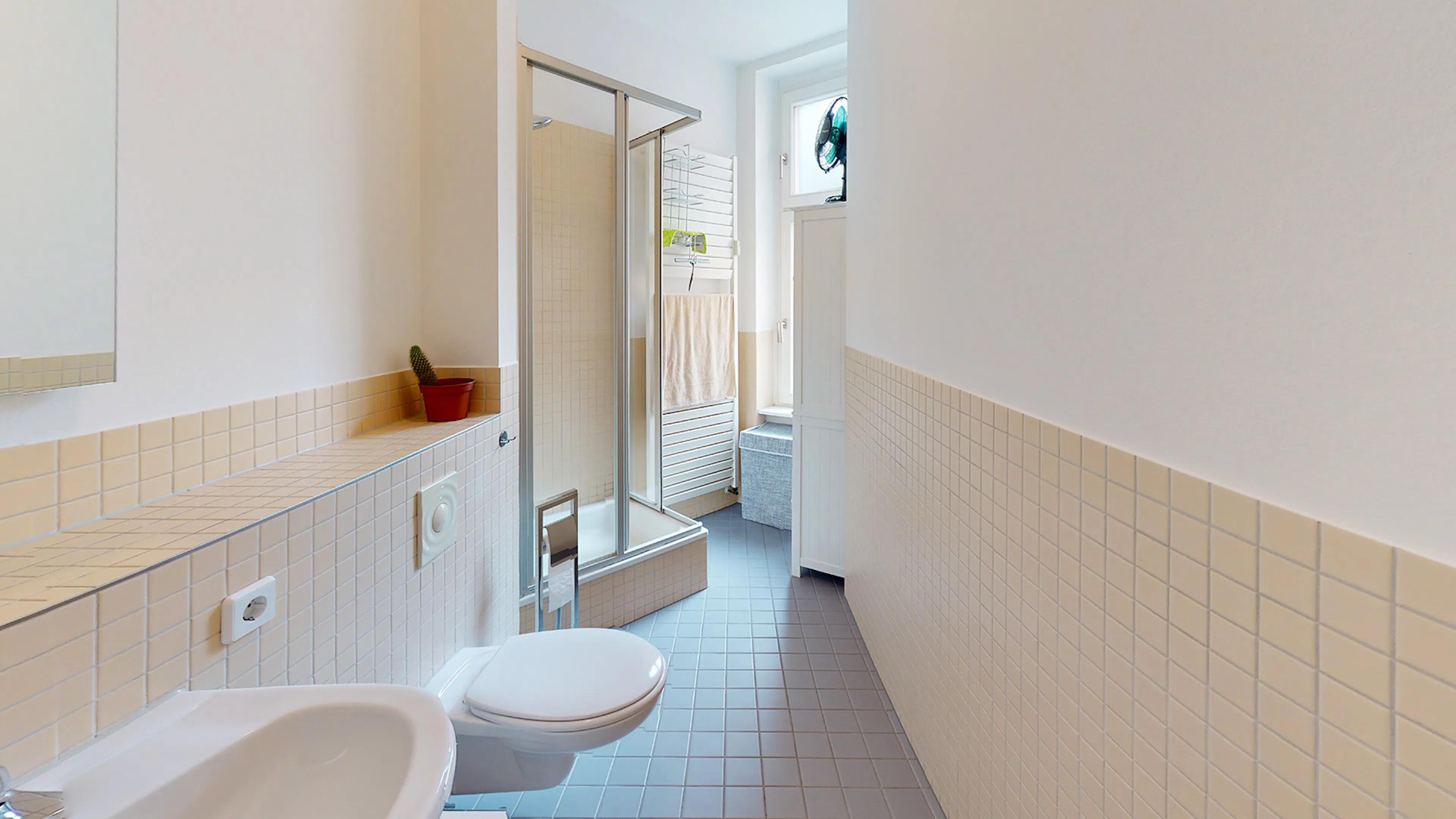 BATHROOM BATHROOM 2