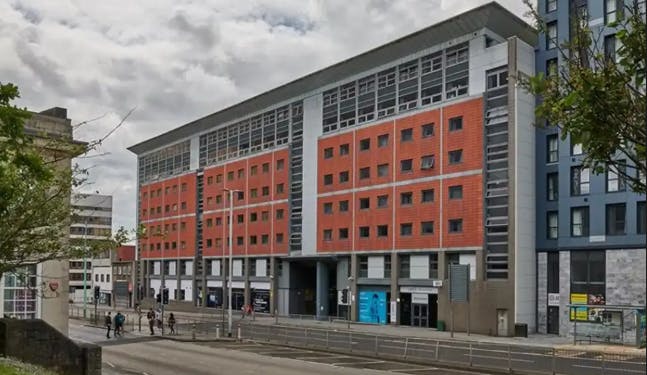 BUILDING