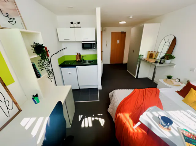 Ground Floor Deluxe Studio room image 4