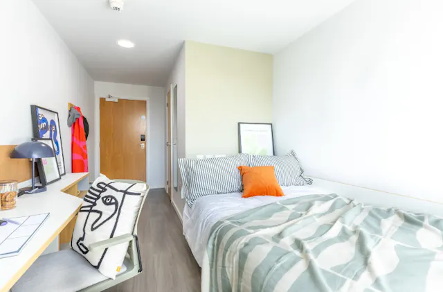 Gold En Suite room image 1