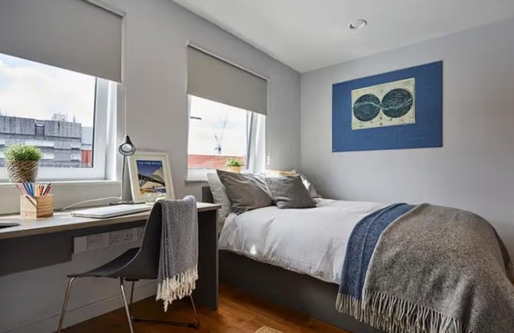 Penthouse Studio Plus
