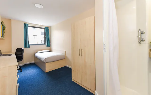Gold En-Suite room image 1
