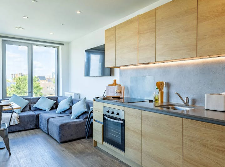 Gold Skyline En Suite
