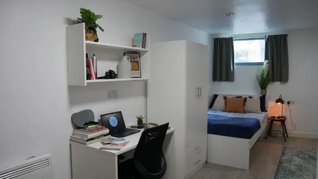 Gold Studio room image 1