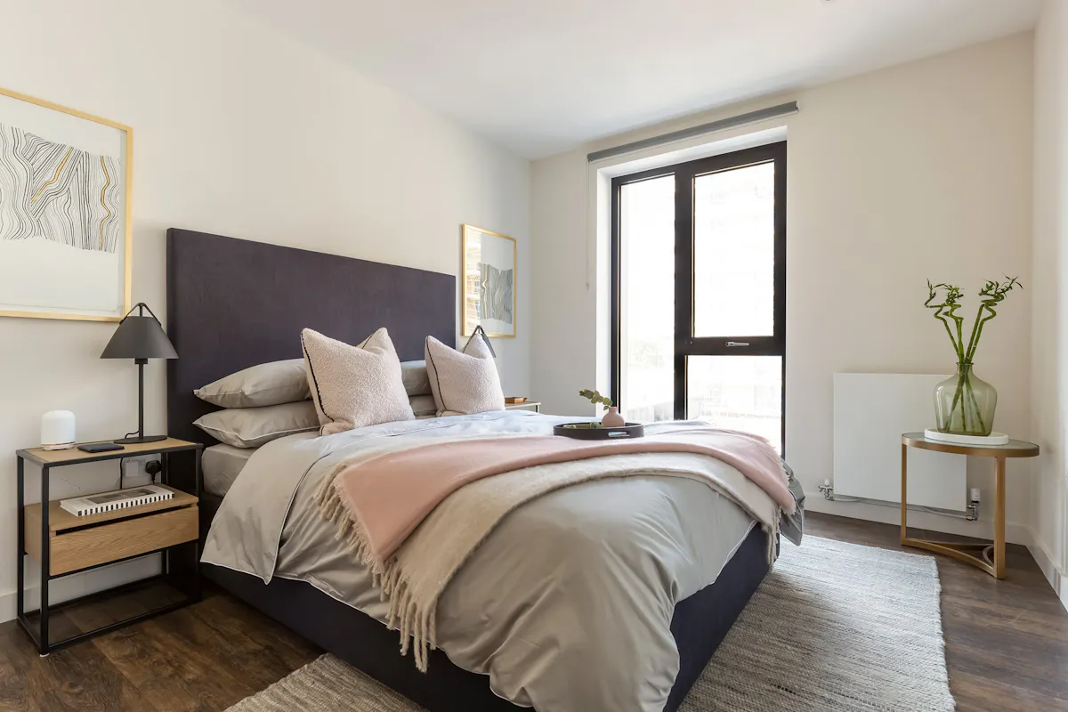 ROOM ROOM