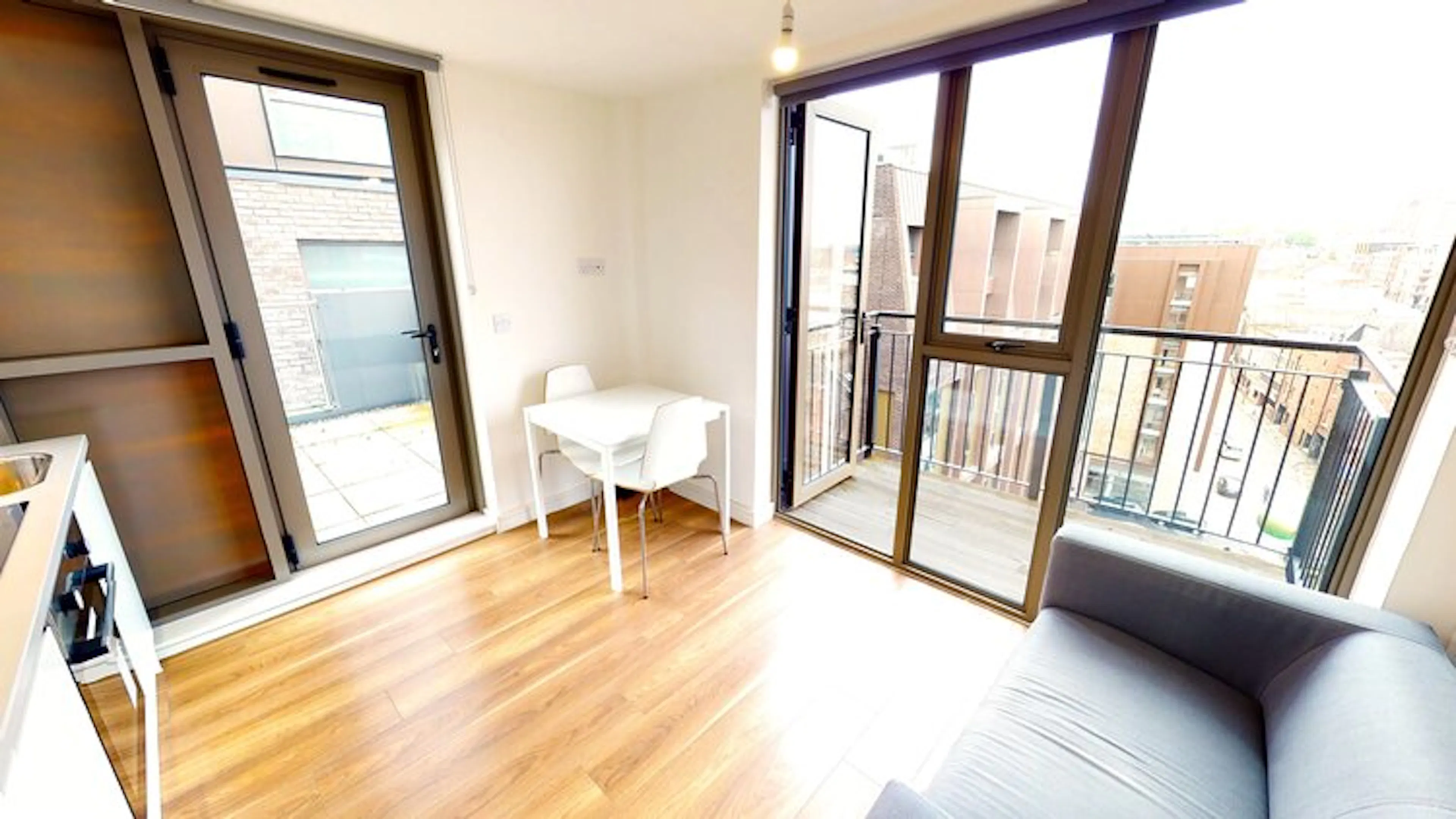 ROOM ROOM 2