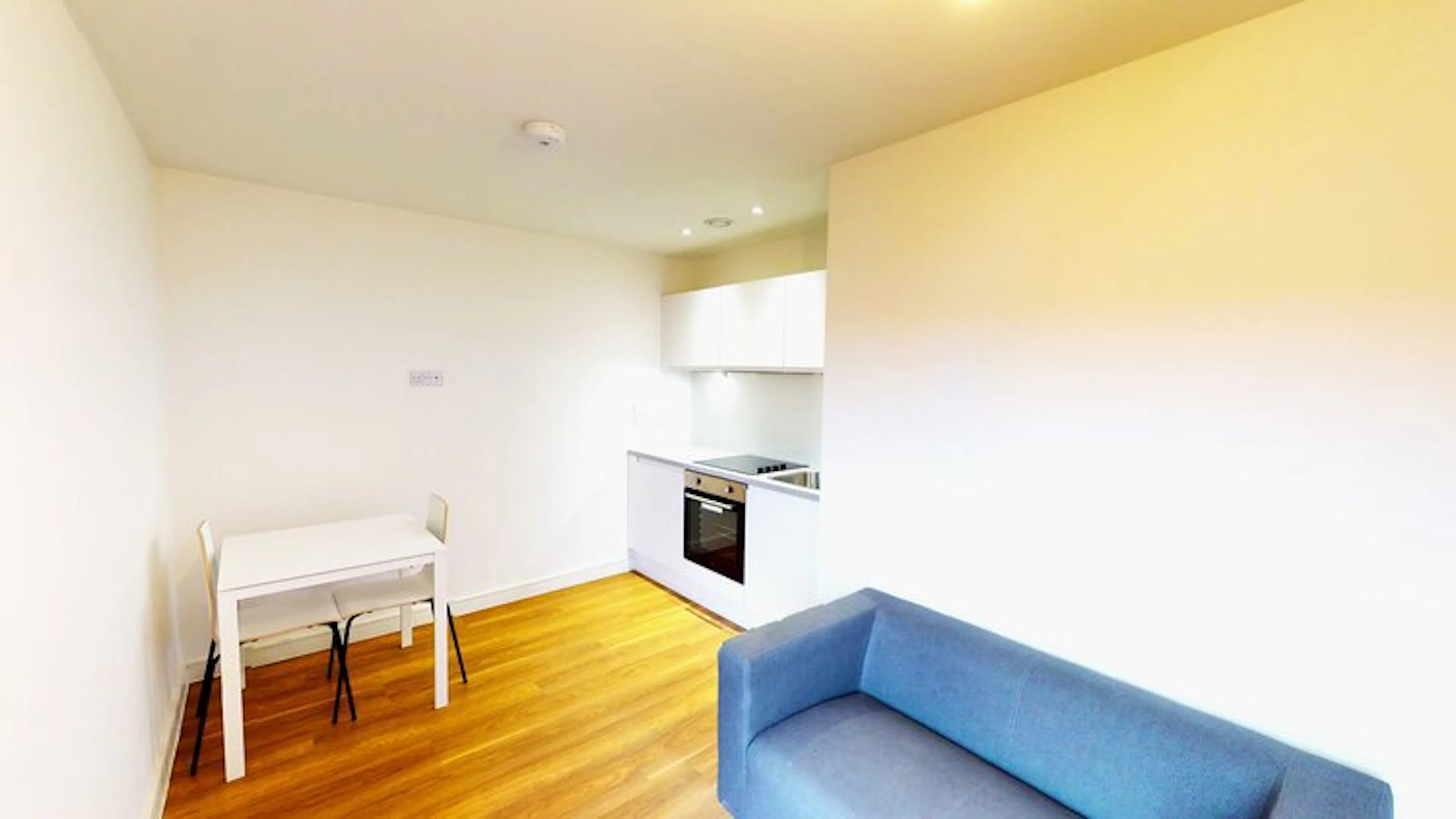 ROOM ROOM 3