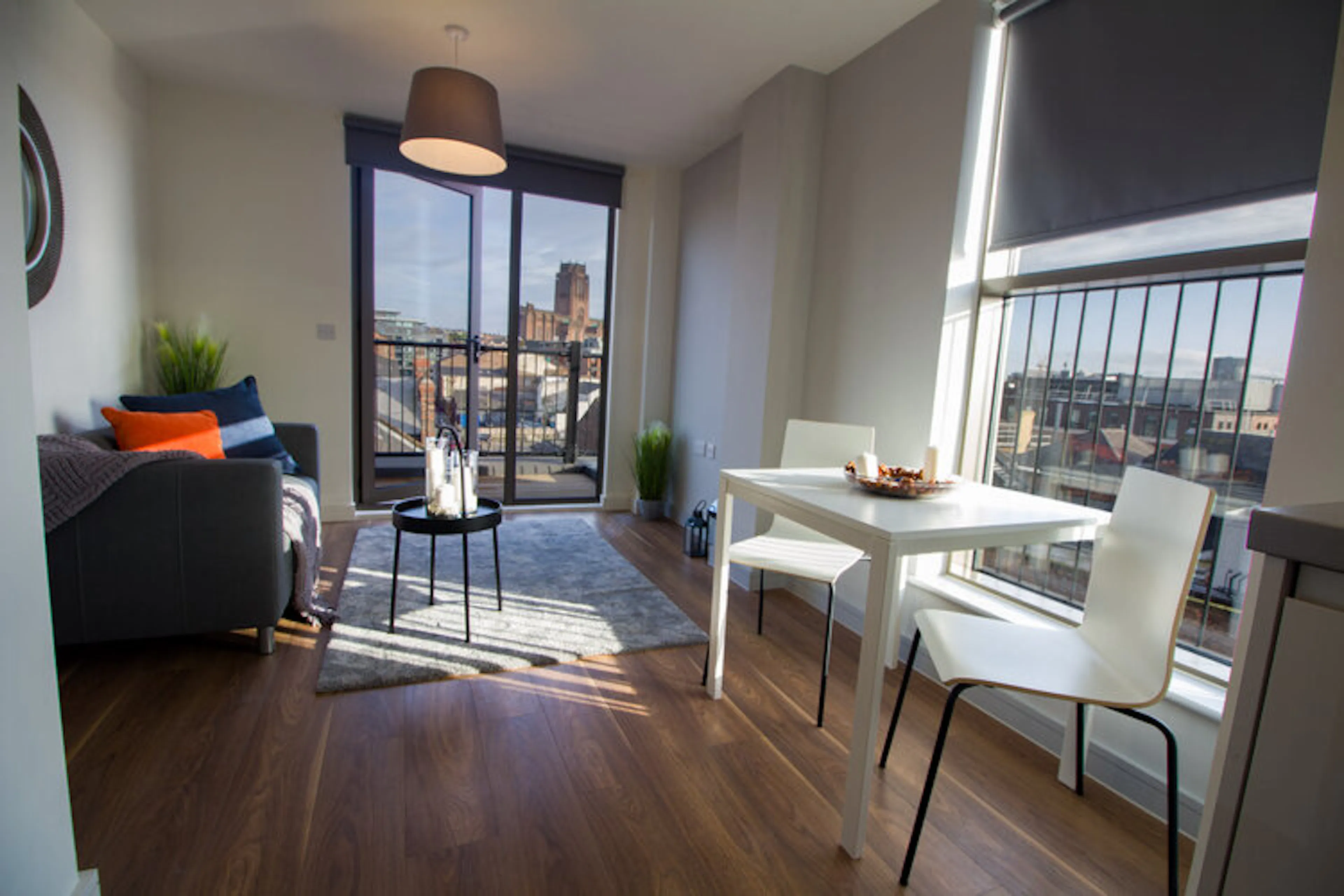ROOM ROOM 1