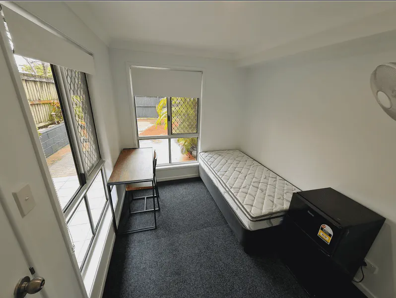 Standard Room + Fridge ROOM 3