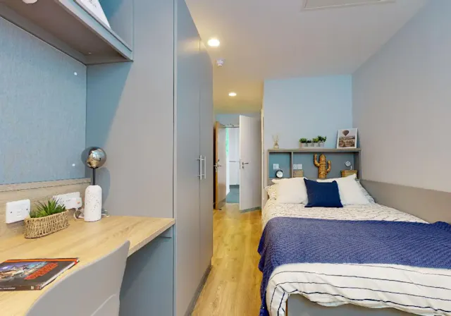 Silver En-Suite room image 1