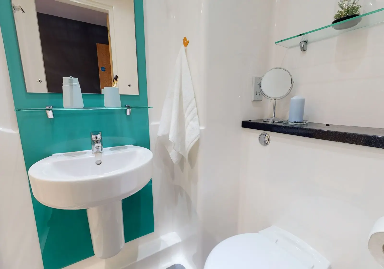 Silver En Suite Plus