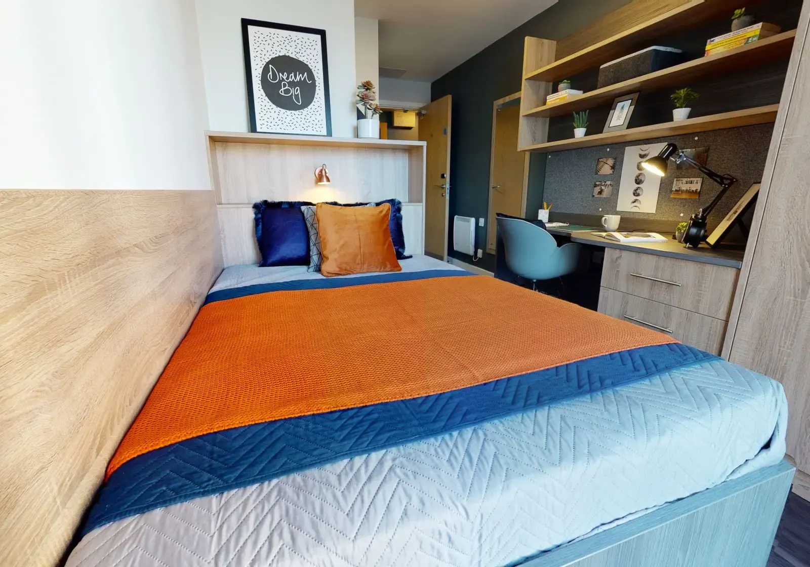 Silver En Suite Plus