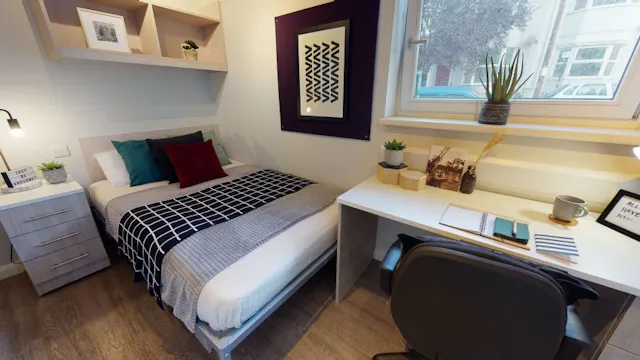 Silver En Suite room image 1