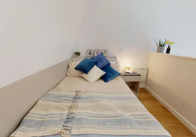 Diamond Studio Plus room image 1